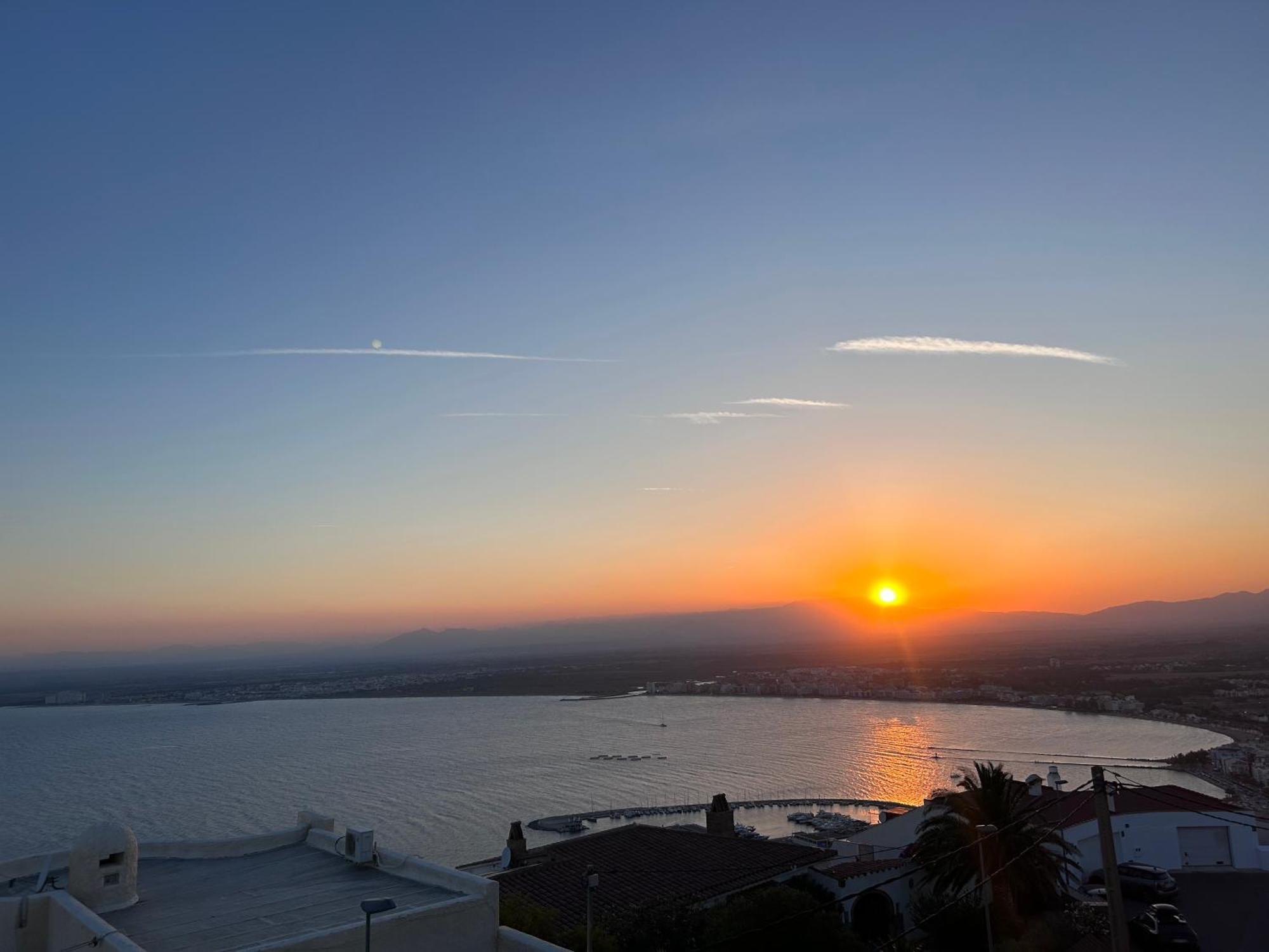Las Mejores Puestas De Sol Roses Buitenkant foto