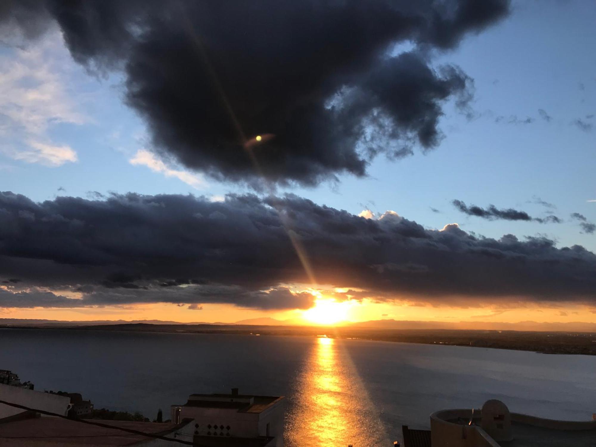 Las Mejores Puestas De Sol Roses Buitenkant foto